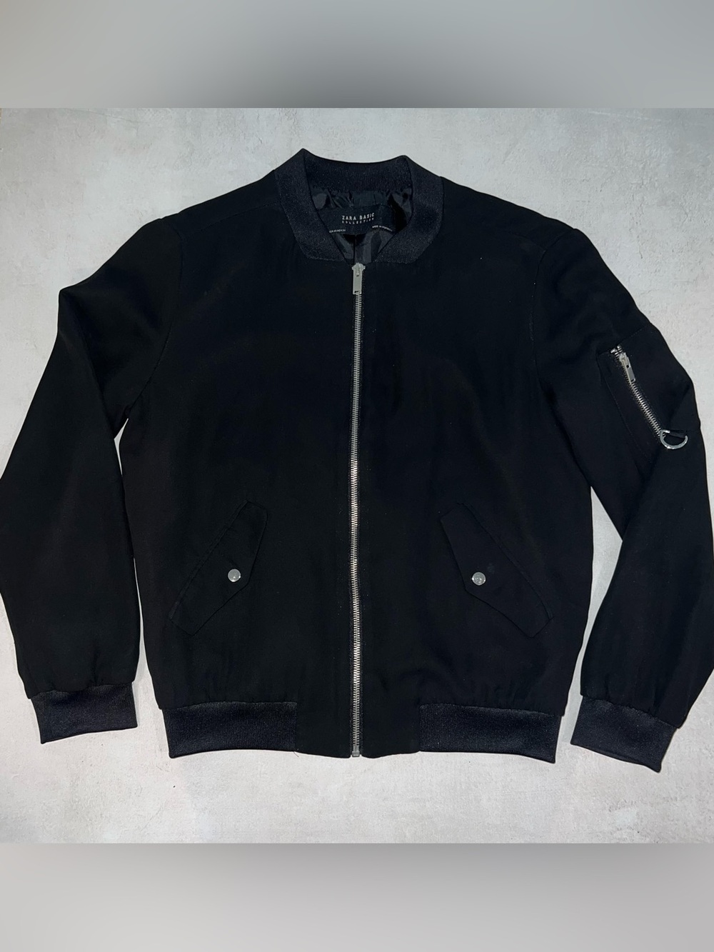 Zara XS Black Bomber Jacket Silver Zip Up Front Pockets Lightweight